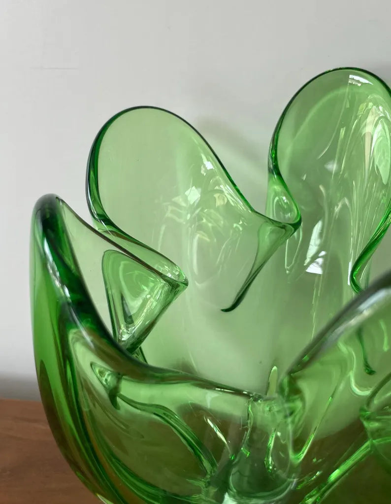 70s Iwatsu Glass Osaka Japan Decorative Green Handkerchief Design Vase, Centrepiece Bowl, Candy Trinket Dish MCM Heavy Glass Art Decor Gift